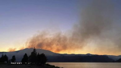 Washington state wildfire threatens homes, farms, fuel pipelines