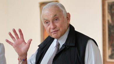 Victoria's Secret founder Les Wexner pulls out Harvard's funding, citing school for failing to take a stand with Israel