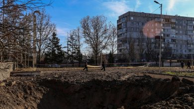 Russian attack kills one in Ukraine's Kherson, war crimes investigation opened