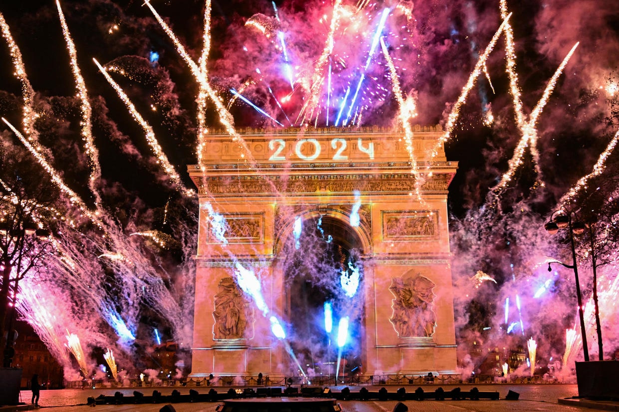 New Year's Eve celebrations in London(BERTRAND GUAY/AFP VIA GETTY IMAGES)