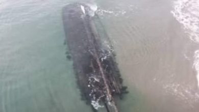 Huge shipwreck washes up on beach in Canada, officials investigating
