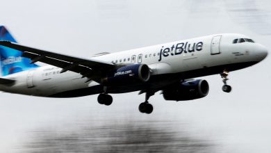 Queens couple booted from New York-bound JetBlue flight for being Orthodox Jews: lawsuit