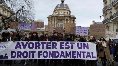 France set to make abortion a constitutional right