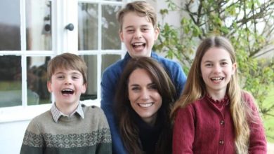 Kate Middleton poses alongside kids in first Instagram post since surgery, fans send warm wishes