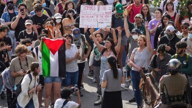 Columbia threatens to suspend pro-Palestinian protesters after talks stall