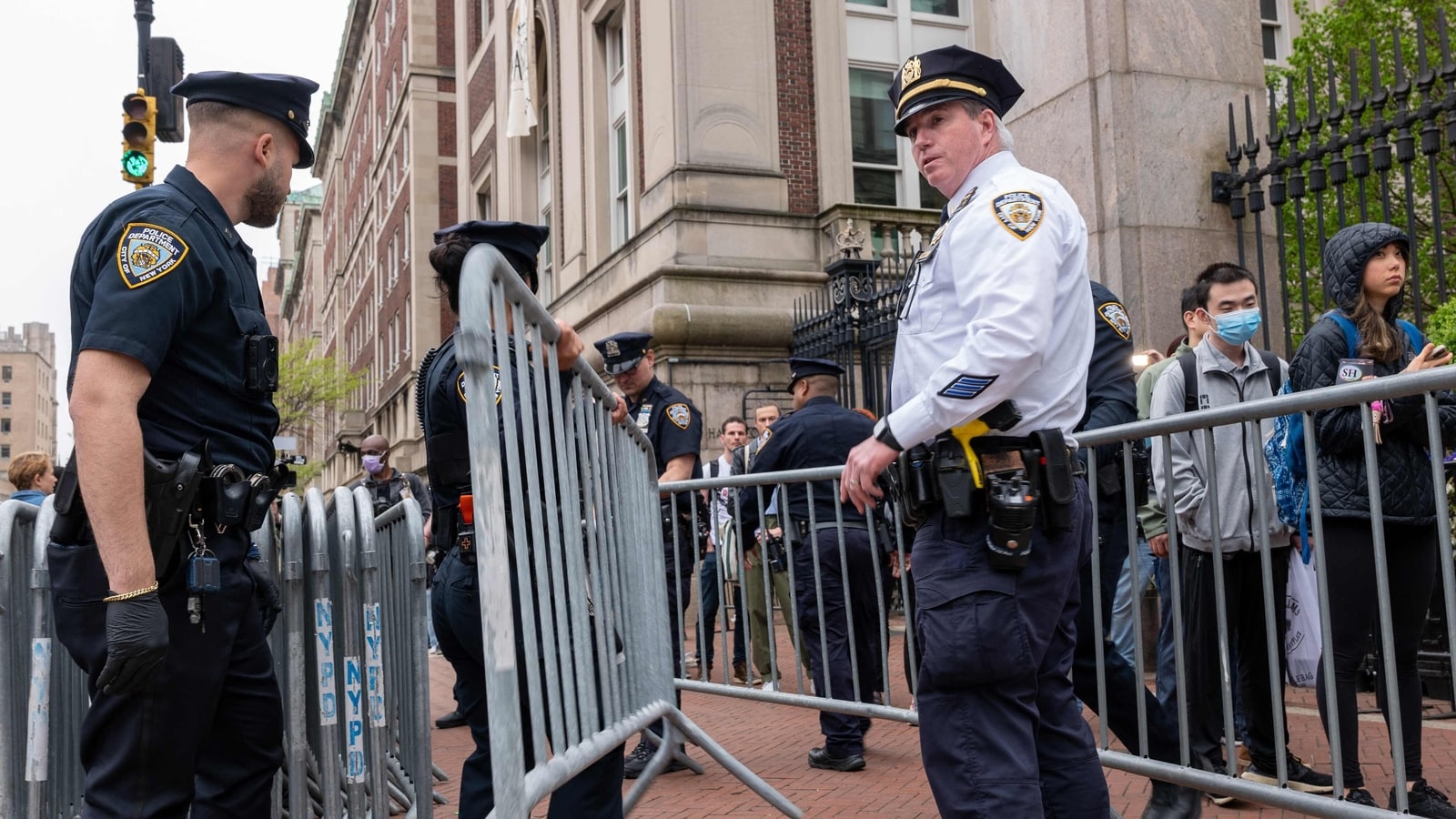 New York City police enter Columbia University, detain pro-Palestinian protesters