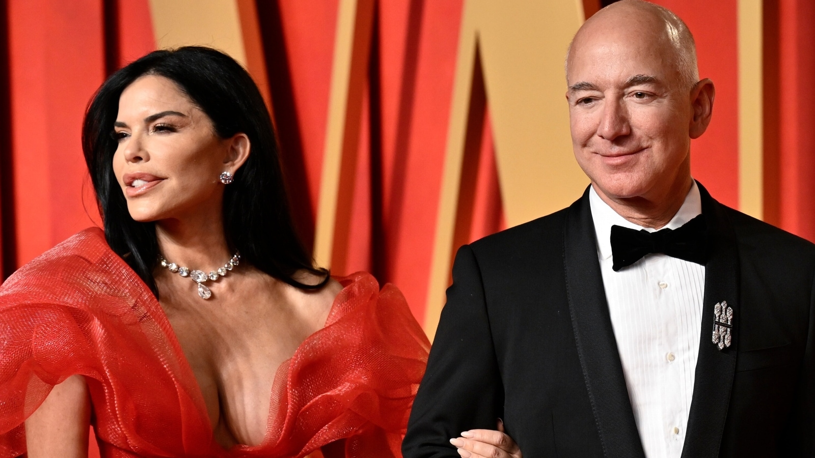 Jeff Bezos, Lauren Sanchez sail through the Mediterranean with Kim Kardashian, DiCaprio, Katy Perry and more 1 Jeff Bezos, Lauren Sanchez sail through the Mediterranean with Kim Kardashian, DiCaprio, Katy Perry and more
