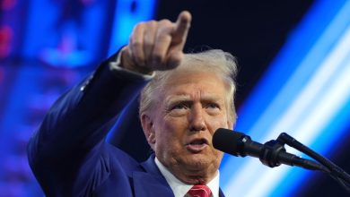 Donald Trump blasts ‘Marble Mouth’ Seth Meyers, critisises NBC in fiery post, ‘Dumb and untalented’