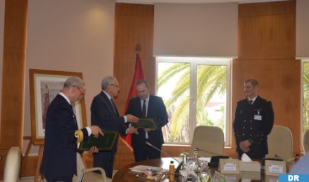 Signing Ceremony of Cooperation Agreement on Hydrography, Oceanography, and Marine Cartography between Morocco and France 1 Signing Ceremony of Cooperation Agreement on Hydrography, Oceanography, and Marine Cartography between Morocco and France