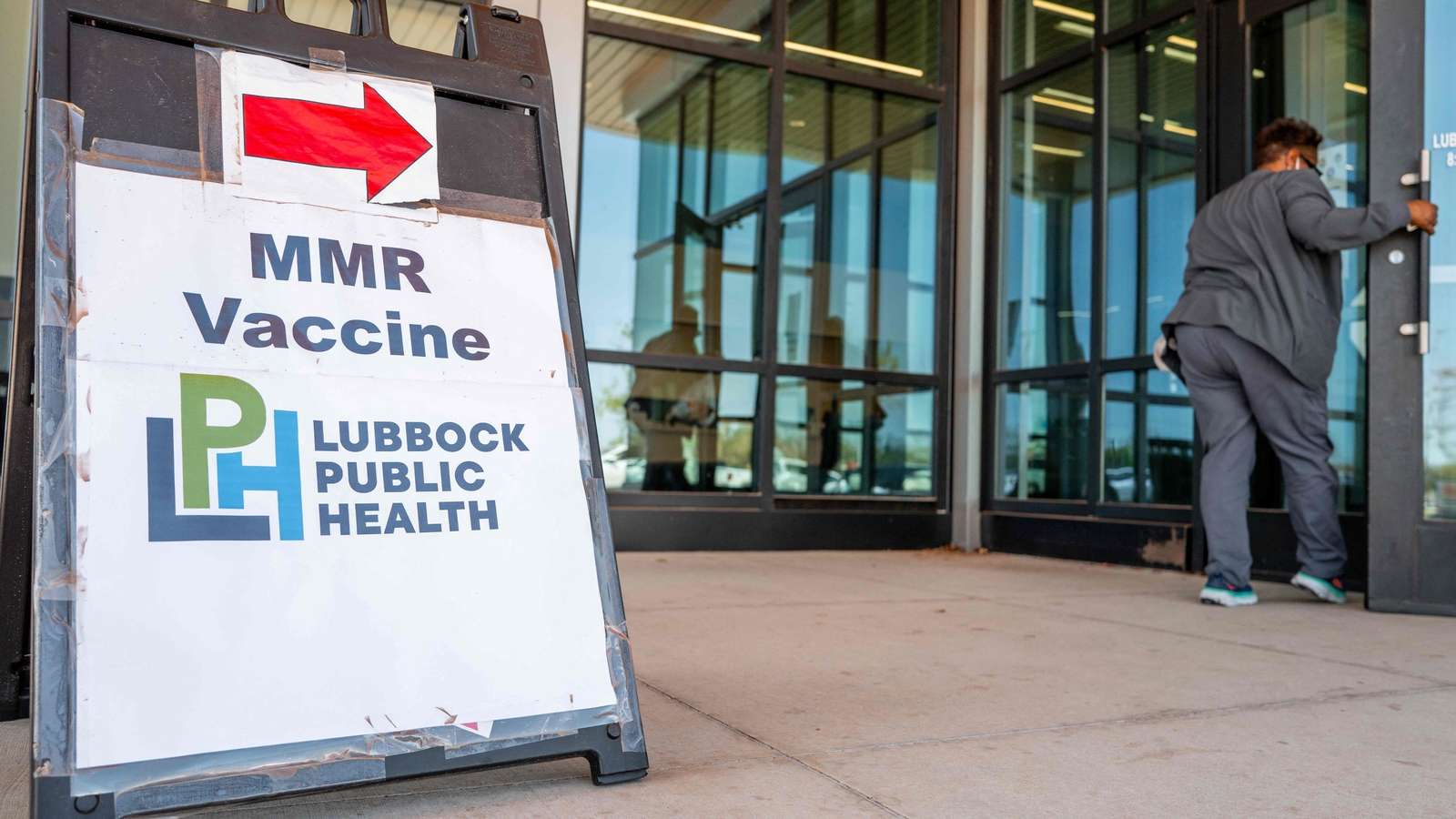 Born before 1967? You probably need a booster dose of the measles vaccine 1 Born before 1967? You probably need a booster dose of the measles vaccine
