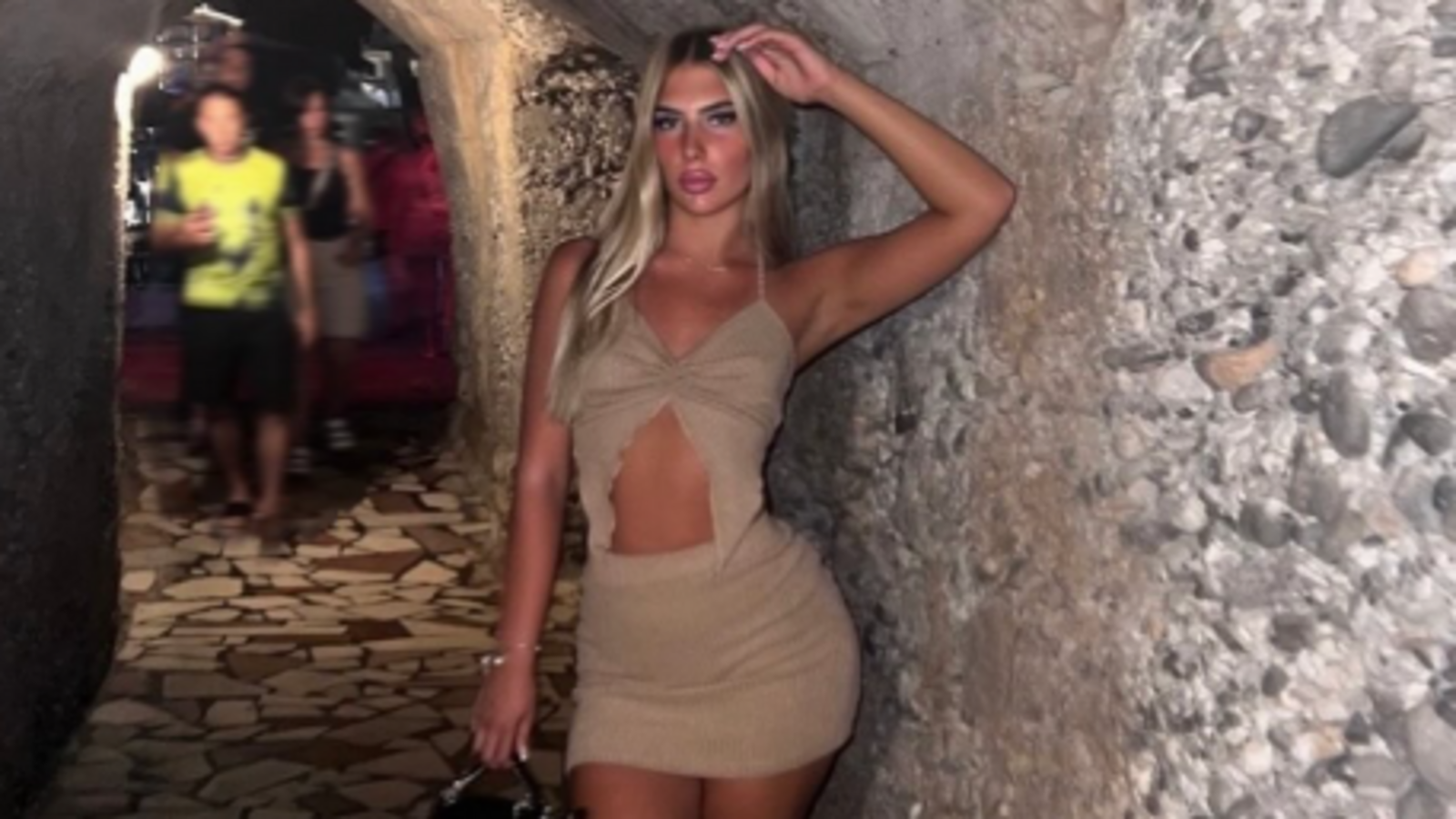 Who was Tijana Radonjic? Teen dies after unbuckling harness while parasailing, video surfaces 1 Who was Tijana Radonjic? Teen dies after unbuckling harness while parasailing, video surfaces