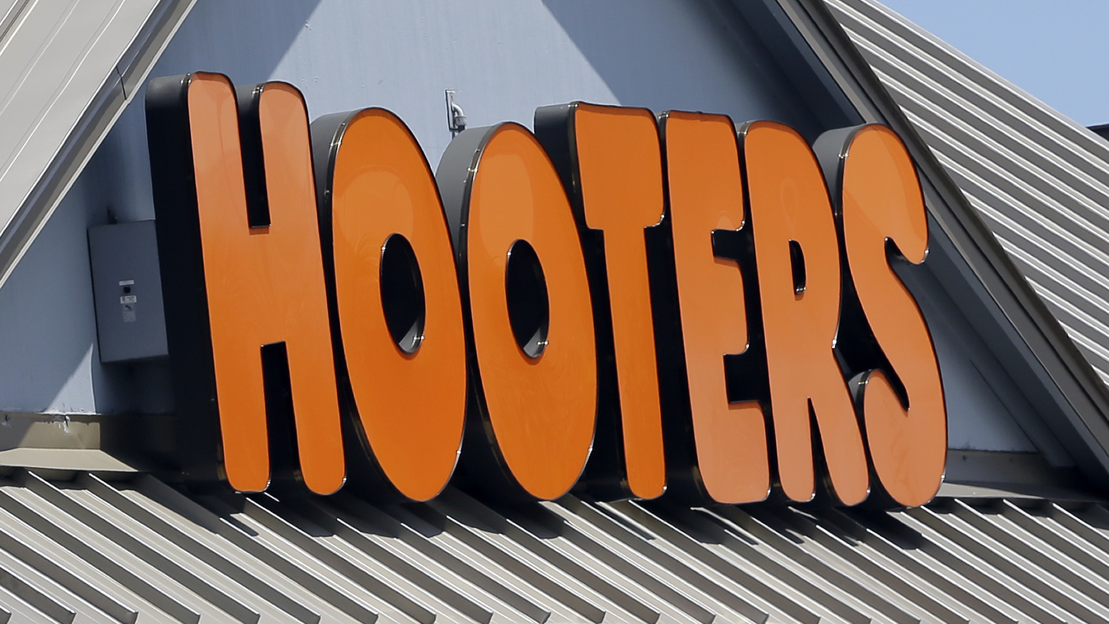 Hooters announces shutdown of over 30 restaurants: See full list of which locations closed 1 Hooters announces shutdown of over 30 restaurants: See full list of which locations closed