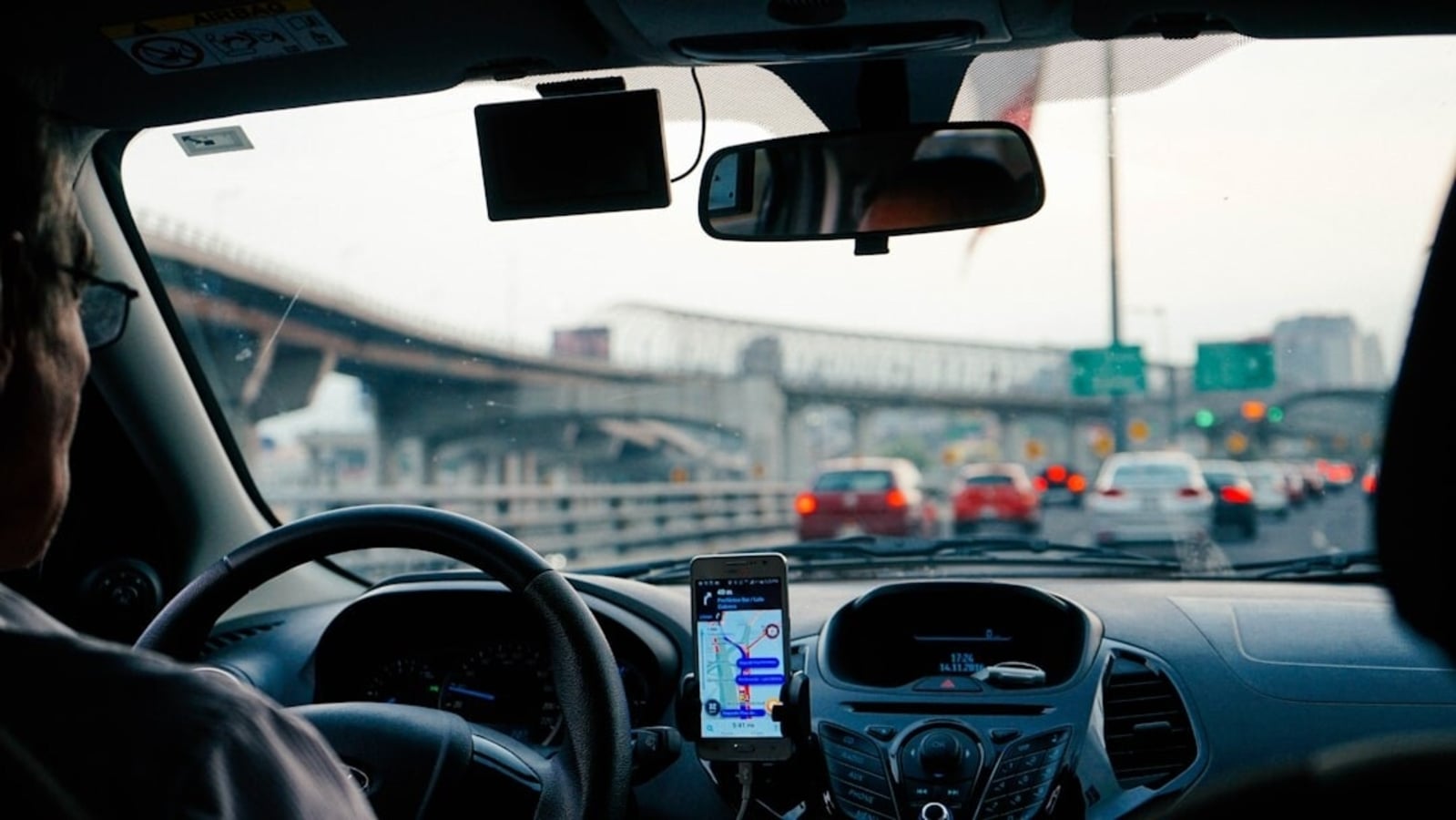 US changes driving license rules for senior citizens: New renewal criteria across these age groups 1 US changes driving license rules for senior citizens: New renewal criteria across these age groups